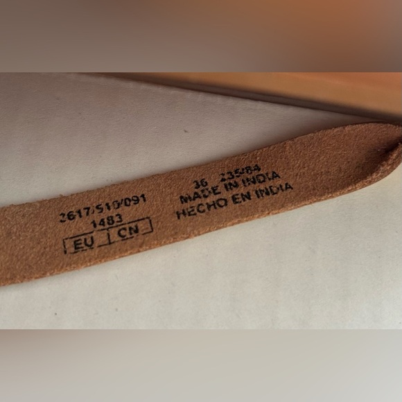 ZARA Gold Leather Flat Sandals Size 6 EU 36 NWT Leather Upper, Rubber Sole - Picture 9 of 10